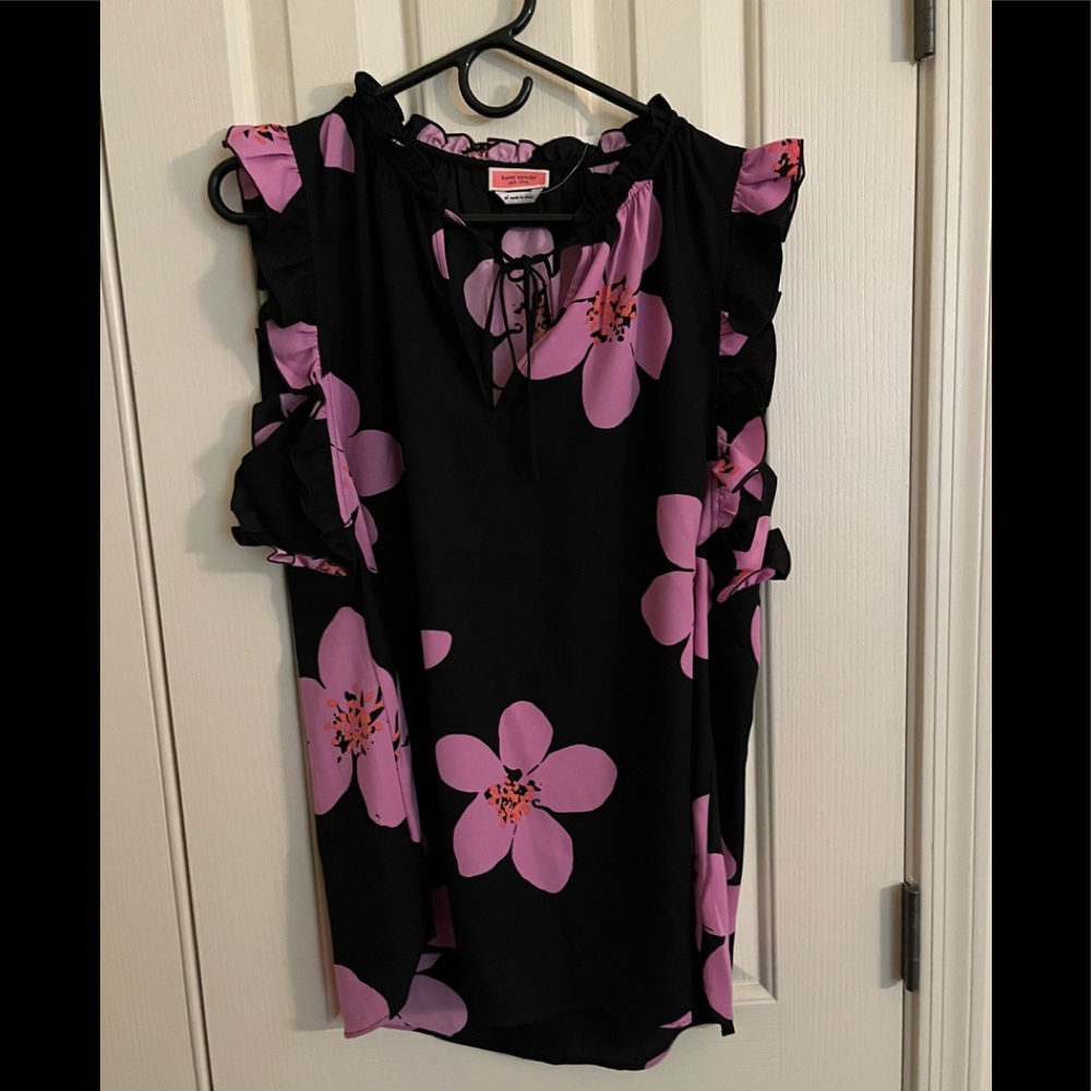 kate spade blouse. Black with large print pink flowers. Size XL. NWT